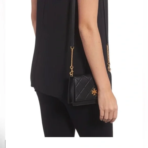 NWOT Tory Burch Black Quilted Crossbody Bag